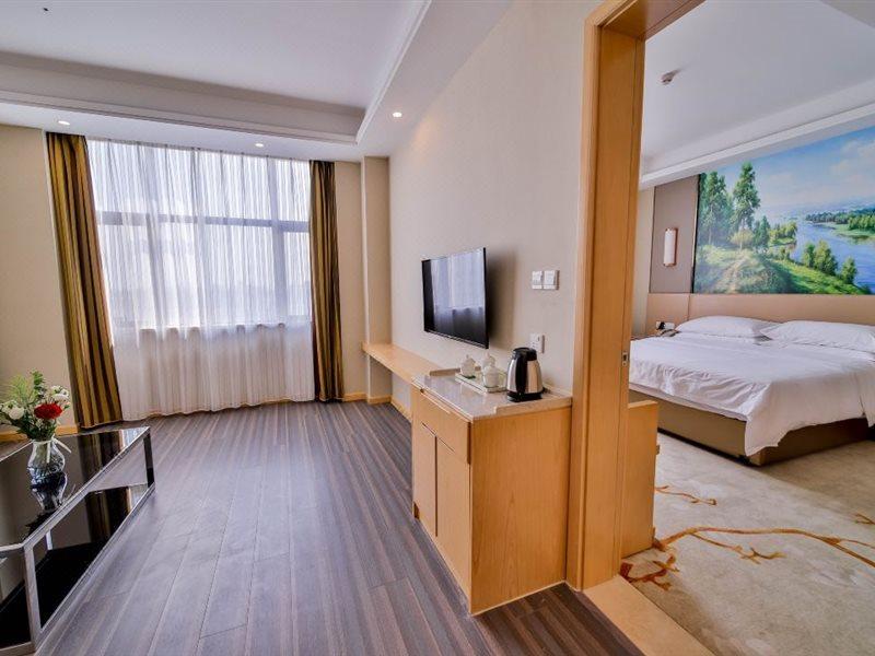Vienna International Hotel 우한 외부 사진