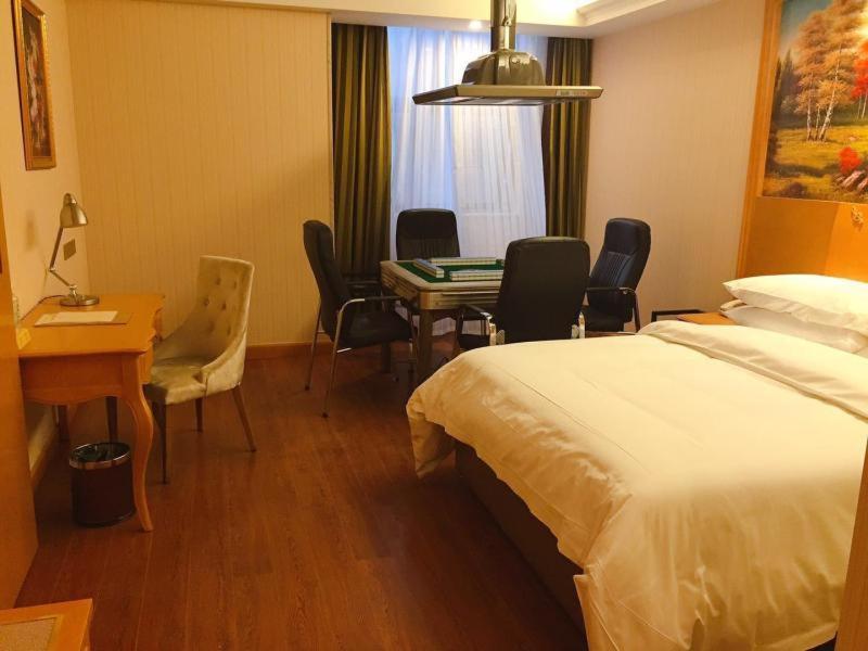 Vienna International Hotel 우한 외부 사진