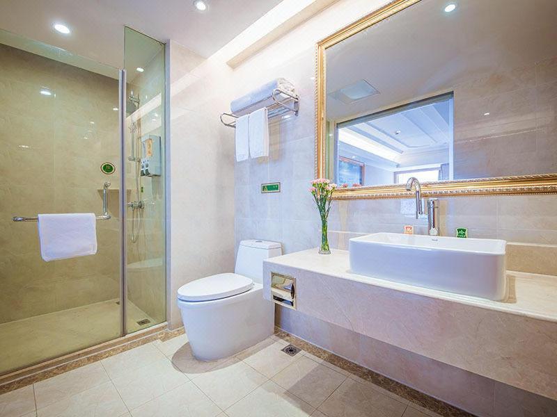Vienna International Hotel 우한 외부 사진